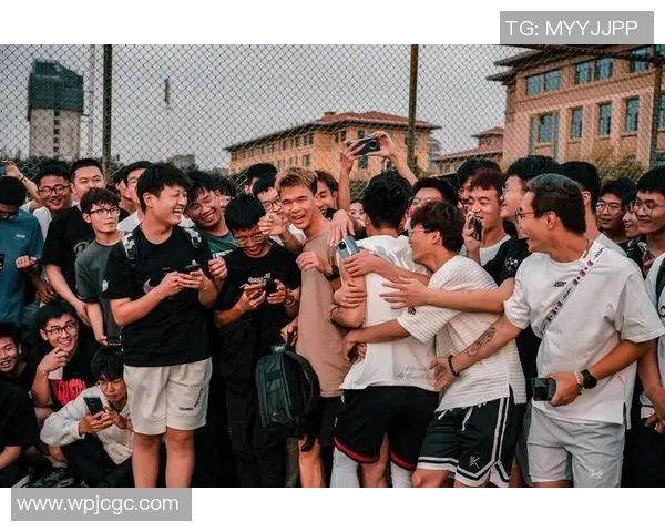 方硕的篮球之路：从青年才俊到职业赛场的奋斗与成长