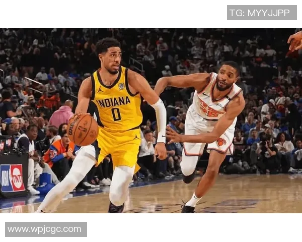 雷霆队与尼克斯队精彩对决瞬间回顾及赛场图片分享 雷霆队与尼克斯队精彩对决瞬间回顾及赛场图片分享