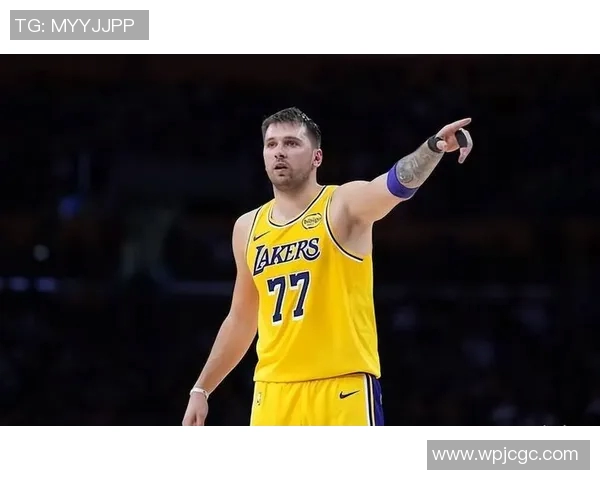 米切尔缺席与东契奇的激烈对决:意外伤情让比赛悬念陡增