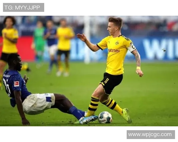 科隆主场迎战贺芬咸双方争夺德甲宝贵积分激战一触即发